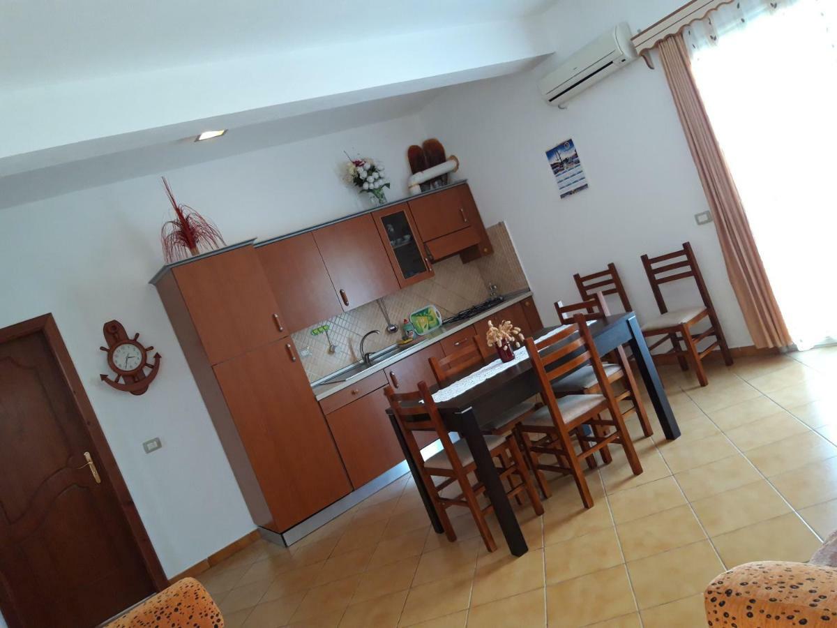 Apartament Gloria&Mitati Orikum Esterno foto