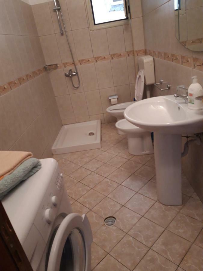 Apartament Gloria&Mitati Orikum Esterno foto